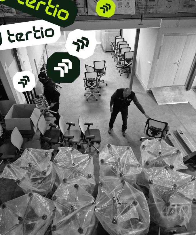 Expédition de fauteuils restaurés par l'équipe Tertio